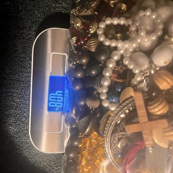 4lb all wearable jewelry - Picture 4 of 4